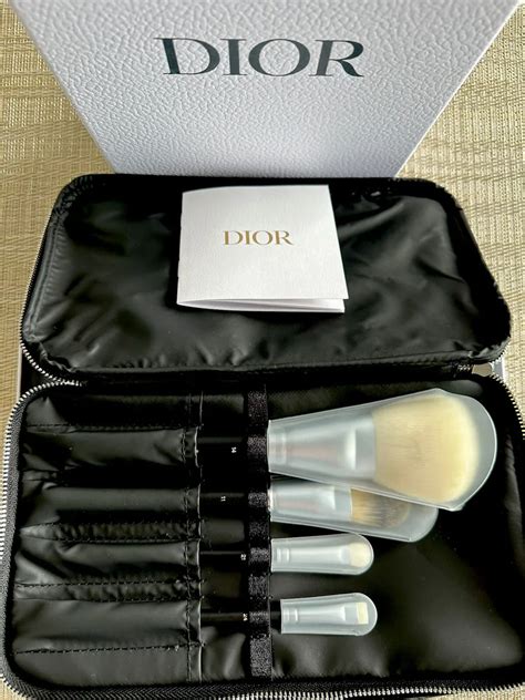 dior brush no 18.